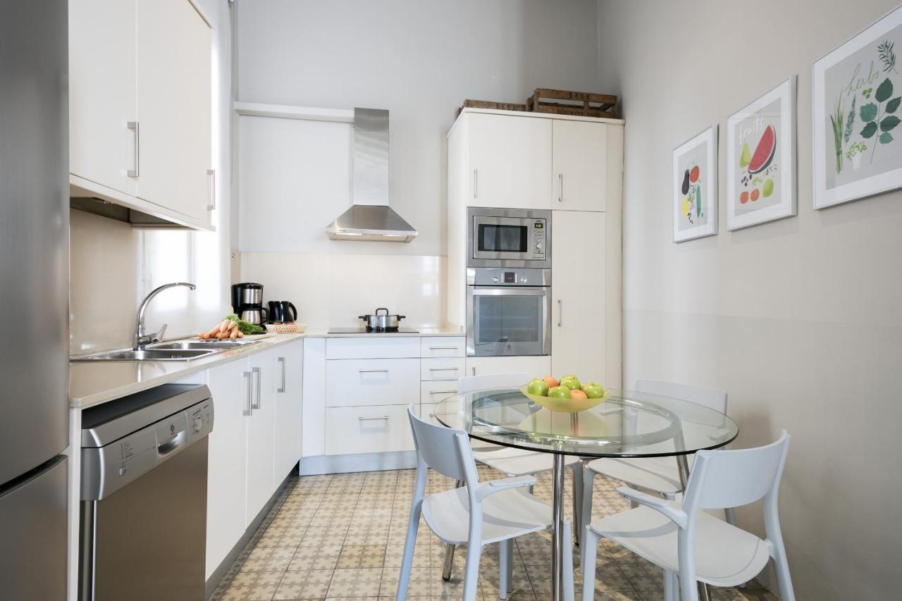 Friendly Rentals Gaudi Barcelona Exterior foto